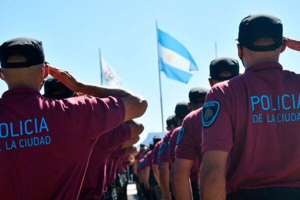 NUEVAS HERRAMIENTAS DE BAJA LETALIDAD PARA REFORZAR LA SEGURIDAD EN LA CIUDAD